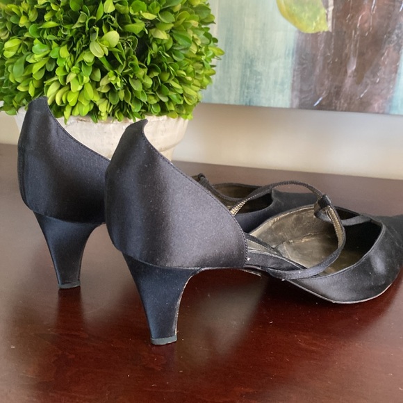 GIORGIO ARMANI VINTAGE BLACK SATIN SLINGBACK POINTED KITTEN HEELS PUMPS SIZE 40 - Picture 6 of 13
